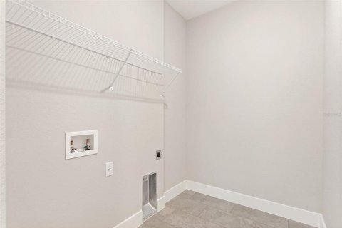 Casa en alquiler en North Port, Florida, 4 dormitorios, 159.51 m2 № 1679659 - foto 25