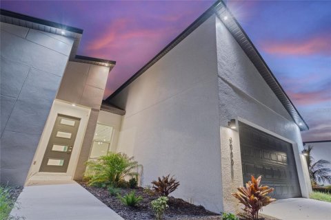 Casa en alquiler en North Port, Florida, 4 dormitorios, 159.51 m2 № 1679659 - foto 8