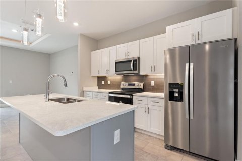 Casa en alquiler en North Port, Florida, 4 dormitorios, 159.51 m2 № 1679659 - foto 15