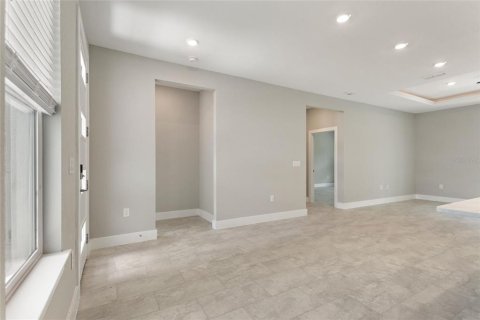 Casa en alquiler en North Port, Florida, 4 dormitorios, 159.51 m2 № 1679659 - foto 9