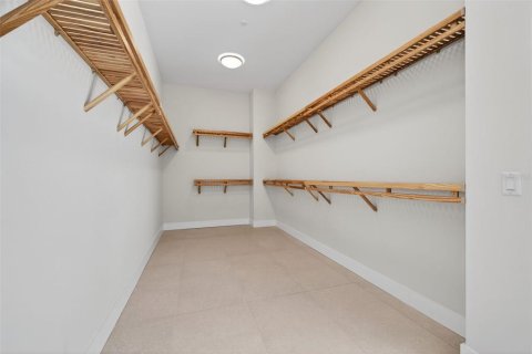 Condo in Saint Petersburg, Florida, 3 bedrooms  № 2097763 - photo 11