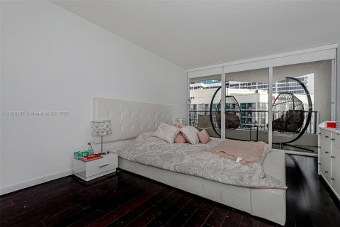 Купить кондоминиум в Майами, Флорида 1 спальня, 79.9м2, № 2048473 - фото 17