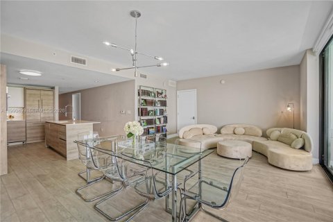 Appartement à louer à Bay Harbor Islands, Floride: 4 chambres, 179.21 m2 № 2056873 - photo 14