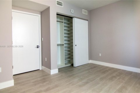 Appartement à louer à Bay Harbor Islands, Floride: 4 chambres, 179.21 m2 № 2056873 - photo 28