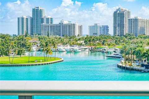 Appartement à louer à Bay Harbor Islands, Floride: 4 chambres, 179.21 m2 № 2056873 - photo 9