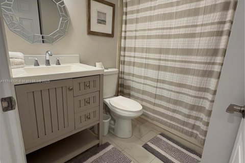 Condo in Jupiter, Florida, 2 bedrooms  № 1861416 - photo 30