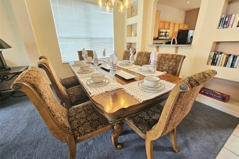 Villa ou maison à vendre à Kissimmee, Floride: 7 chambres, 263.29 m2 № 2129424 - photo 6