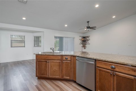 Casa en alquiler en Lake Wales, Florida, 4 dormitorios, 167.32 m2 № 2101720 - foto 5