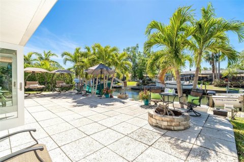 Villa ou maison à vendre à Sarasota, Floride: 3 chambres, 201.23 m2 № 1602638 - photo 1
