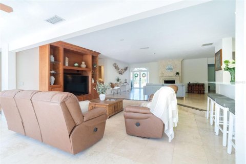 Villa ou maison à vendre à Sarasota, Floride: 3 chambres, 201.23 m2 № 1602638 - photo 18