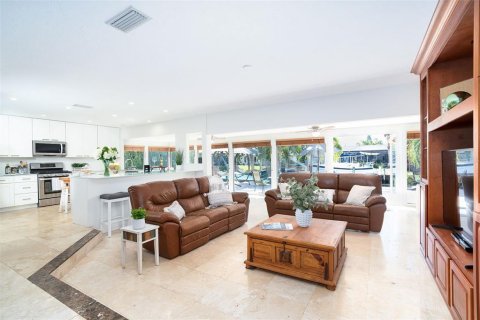 Villa ou maison à vendre à Sarasota, Floride: 3 chambres, 201.23 m2 № 1602638 - photo 17