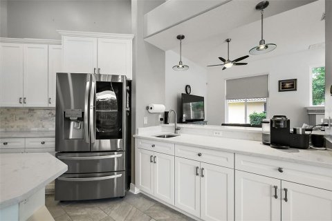 Casa en venta en Orlando, Florida, 5 dormitorios, 380.9 m2 № 2151835 - foto 11