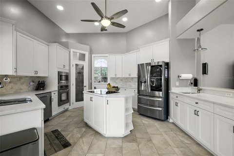 Casa en venta en Orlando, Florida, 5 dormitorios, 380.9 m2 № 2151835 - foto 12