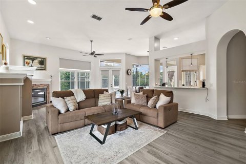 Casa en venta en Orlando, Florida, 5 dormitorios, 380.9 m2 № 2151835 - foto 17