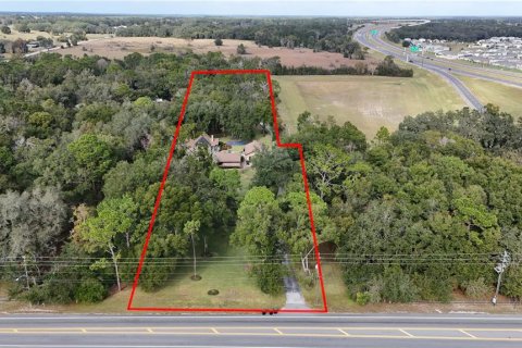 House in Apopka, Florida 6 bedrooms, 587.05 sq.m. № 2213644 - photo 4