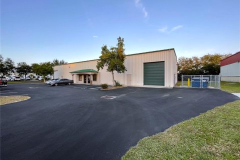 Propiedad comercial en alquiler en Leesburg, Florida, 1028.99 m2 № 1412501 - foto 7