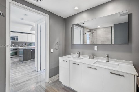 Снять в аренду кондоминиум в Майами, Флорида 1 спальня, 66.52м2, № 2045463 - фото 22