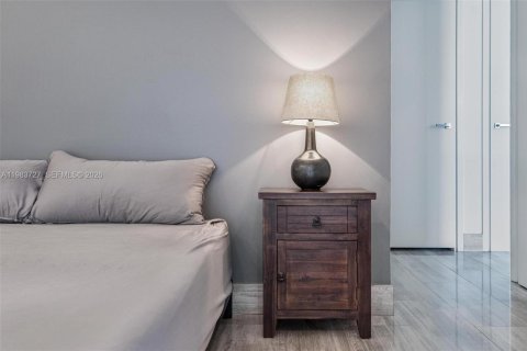 Снять в аренду кондоминиум в Майами, Флорида 1 спальня, 66.52м2, № 2045463 - фото 25