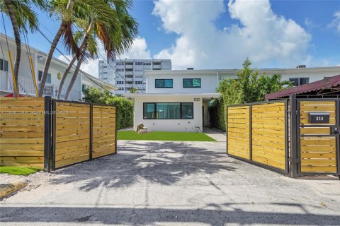 Casa en venta en Miami Beach, Florida, 3 dormitorios, 158.12 m2 № 1794451 - foto 10