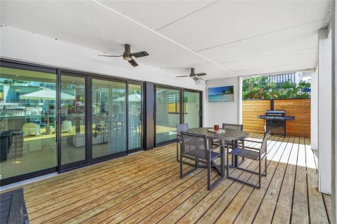 Casa en venta en Miami Beach, Florida, 3 dormitorios, 158.12 m2 № 1794451 - foto 6