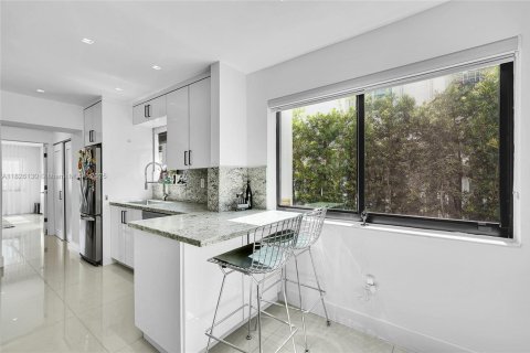 Casa en venta en Miami Beach, Florida, 3 dormitorios, 158.12 m2 № 1794451 - foto 25