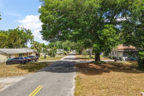 Propiedad comercial en venta en Wildwood, Florida, 149.39 m2 № 1733805 - foto 3
