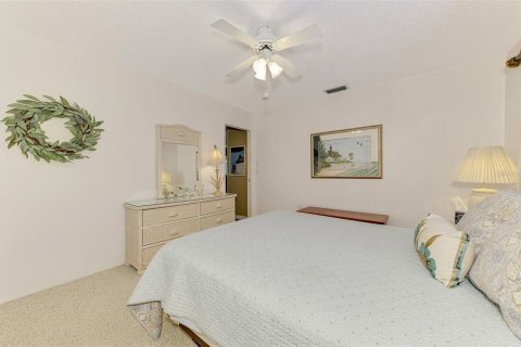 House in Englewood, Florida 2 bedrooms, 181.81 sq.m. № 1618670 - photo 30