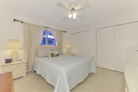 House in Englewood, Florida 2 bedrooms, 181.81 sq.m. № 1618670 - photo 29