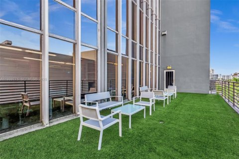 Купить коммерческую недвижимость в Майами-Бич, Флорида № 1997061 - фото 11