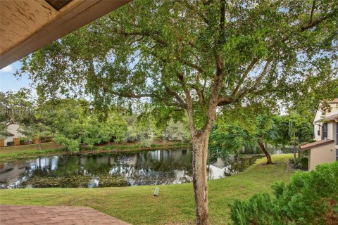 Купить кондоминиум в Коконат Крик, Флорида 3 спальни, 103.59м2, № 1975782 - фото 15