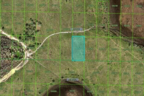 Terreno en Frostproof, Florida № 2160593