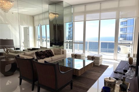 Снять в аренду кондоминиум в Санни-Айлс-Бич, Флорида 2 спальни, 193.61м2, № 2034291 - фото 13