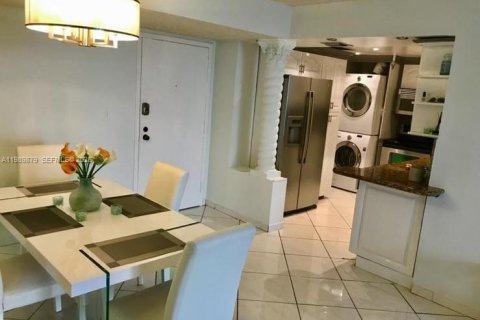 Copropriété à vendre à Sunny Isles Beach, Floride: 2 chambres, 93.65 m2 № 2051949 - photo 5