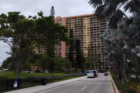 Copropriété à vendre à Sunny Isles Beach, Floride: 2 chambres, 93.65 m2 № 2051949 - photo 3