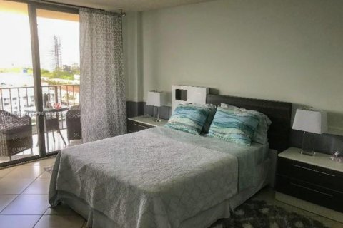 Copropriété à vendre à Sunny Isles Beach, Floride: 2 chambres, 93.65 m2 № 2051949 - photo 10