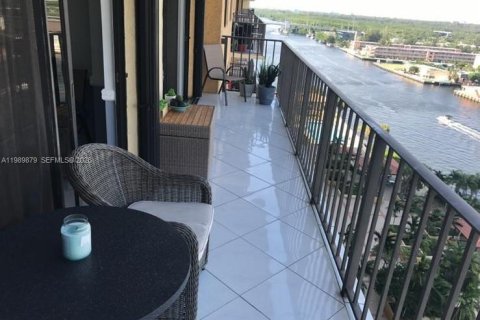 Copropriété à vendre à Sunny Isles Beach, Floride: 2 chambres, 93.65 m2 № 2051949 - photo 2