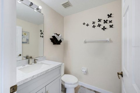 House in Davenport, Florida 5 bedrooms, 231.7 sq.m. № 2239212 - photo 17
