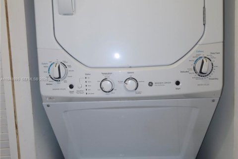 Copropriété à louer à Miami, Floride: 2 chambres, 95.22 m2 № 2004834 - photo 14