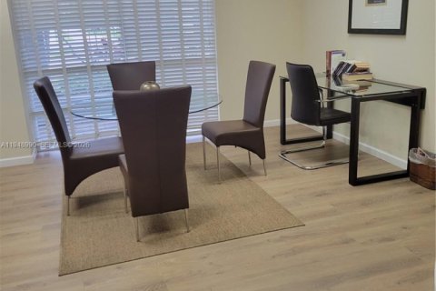 Copropriété à louer à Miami, Floride: 2 chambres, 95.22 m2 № 2004834 - photo 26