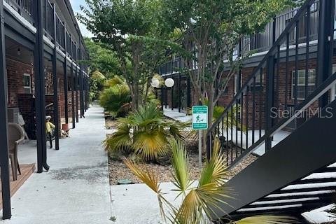 Condo in Winter Park, Florida, 2 bedrooms  № 1857793 - photo 2