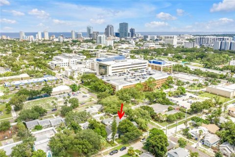 Casa en Saint Petersburg, Florida 2 dormitorios, 77.29 m2 № 2347561