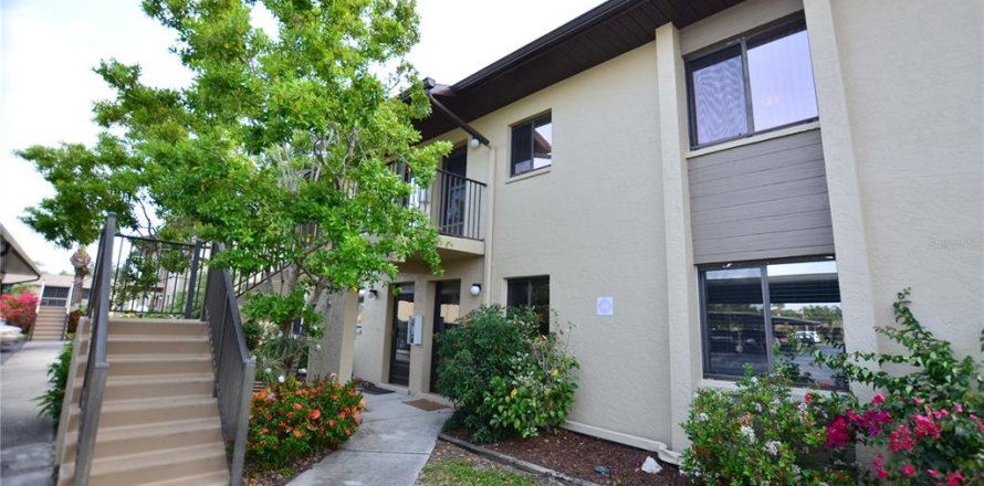 Condo in Punta Gorda, Florida, 2 bedrooms  № 1561287