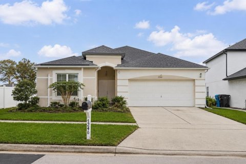 House in Orlando, Florida 3 bedrooms, 147.25 sq.m. № 2116972