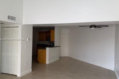 Condominio en alquiler en Hialeah, Florida, 2 dormitorios, 101.26 m2 № 2030253 - foto 28