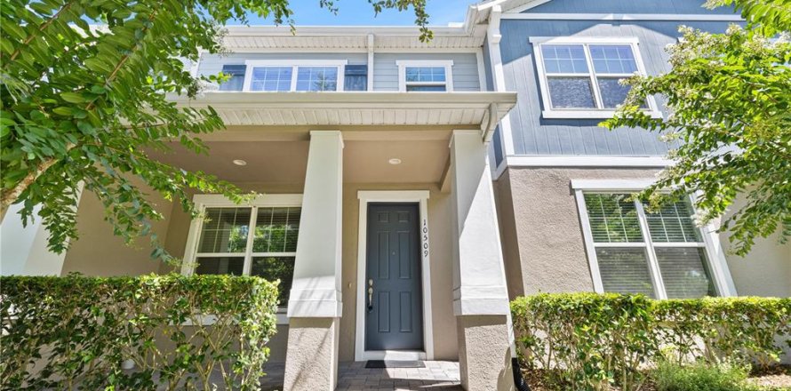 Townhouse in Winter Garden, Florida 3 bedrooms, 173.54 sq.m. № 2200490