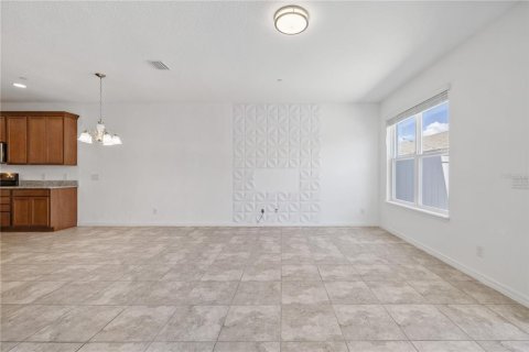 Townhouse in Winter Garden, Florida 3 bedrooms, 173.54 sq.m. № 2200490 - photo 21