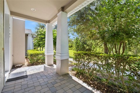 Townhouse in Winter Garden, Florida 3 bedrooms, 173.54 sq.m. № 2200490 - photo 3