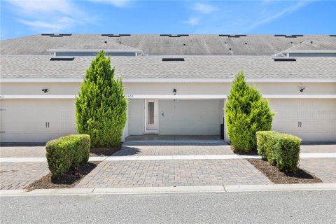 Townhouse in Winter Garden, Florida 3 bedrooms, 173.54 sq.m. № 2200490 - photo 30