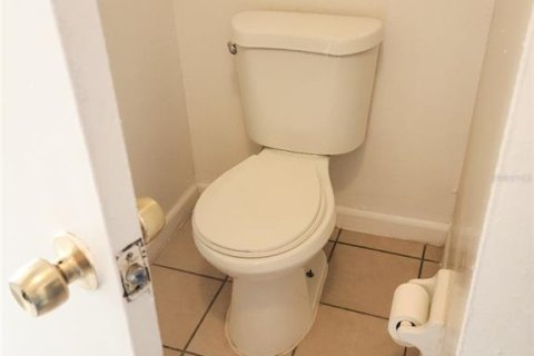 Condo in Orlando, Florida, 3 bedrooms  № 2098425 - photo 13