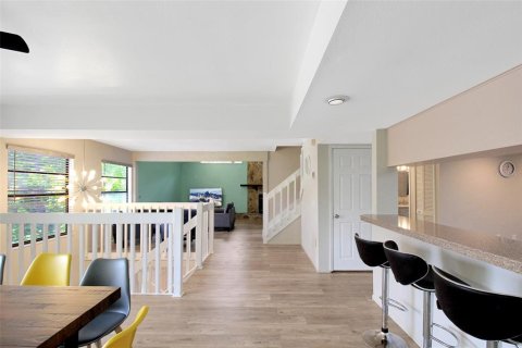 Villa ou maison à louer à Bradenton, Floride: 3 chambres, 193.61 m2 № 2298862 - photo 5